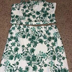 SHEIN Green and White Floral Set